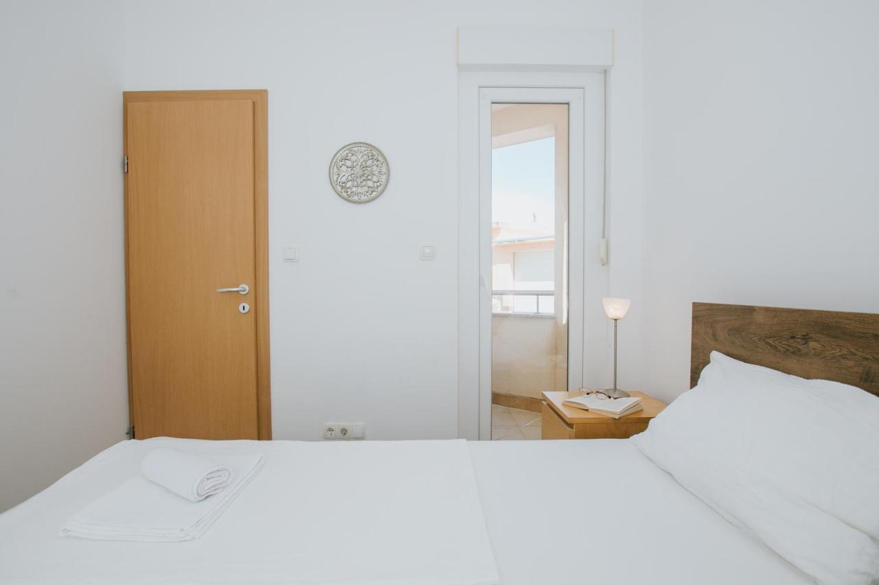 Apartman Sunny Apartment โตรกีร์ ภายนอก รูปภาพ